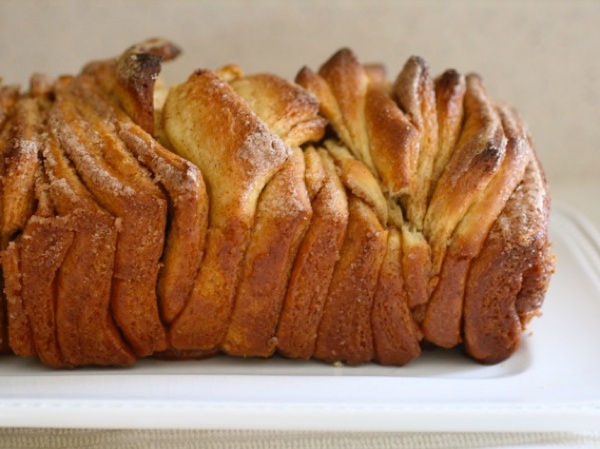 Cinnamon pull-apart bread 2