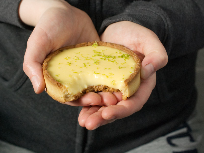 Tarte au citron vert et basilic